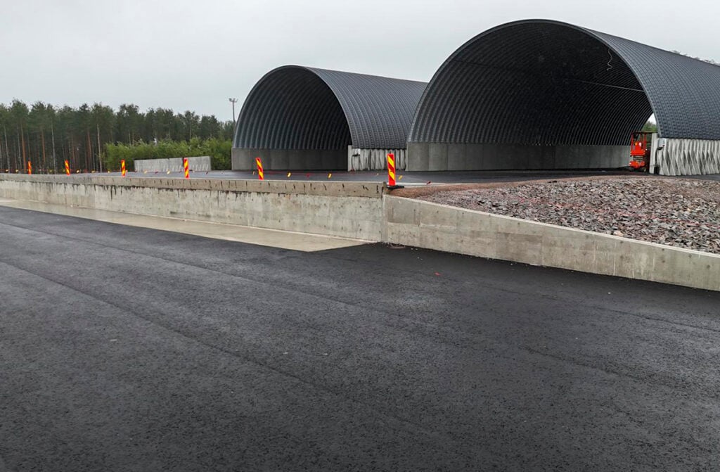 Kaarirakenne on toimittanut teräshalleja ympäri Suomen.